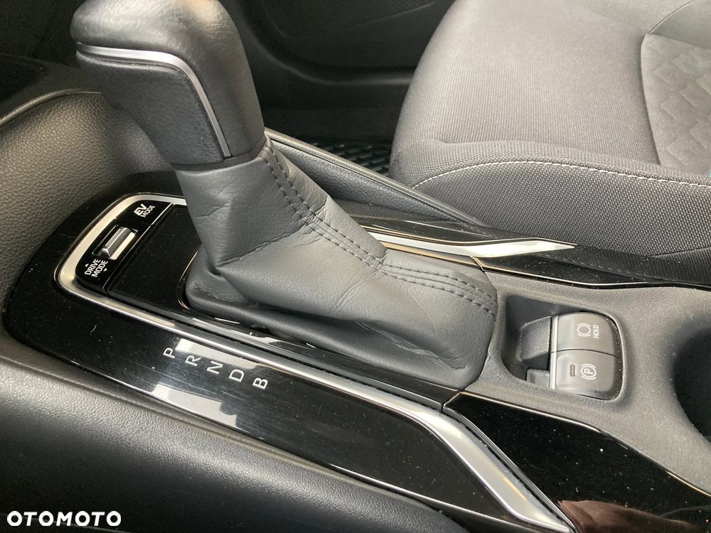 Toyota Corolla 1.8 Hybrid GPF Comfort - 9