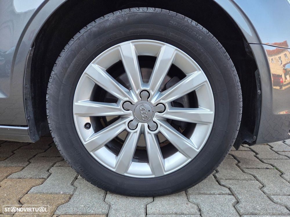 Audi A3 Limousine 1.6 TDI Attraction - 22