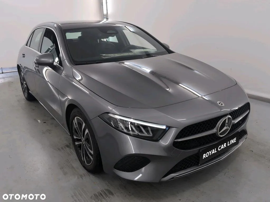 Mercedes-Benz Klasa A 180 AMG Line 7G-DCT - 3