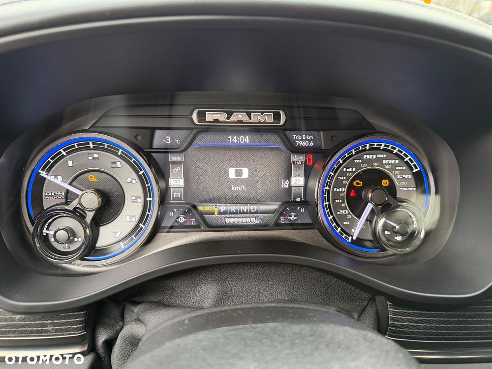 RAM 1500 5.7 Crew Cab Limited - 9