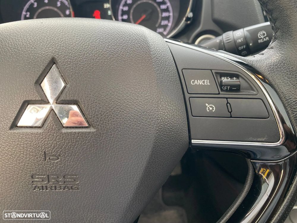 Mitsubishi ASX 1.6 MIVEC Intense Connect Edition - 19