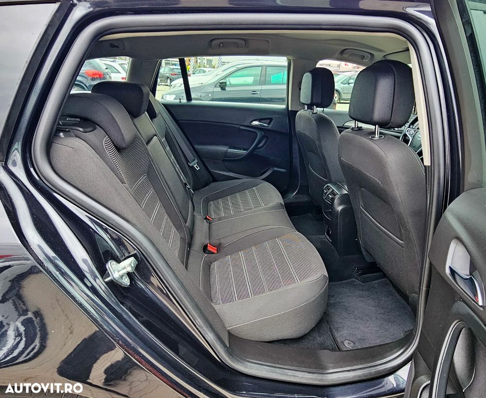 Opel Insignia - 14