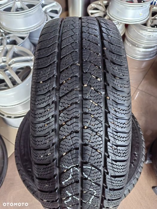 225/55r17C 109/107T semperit Van grip 3 2023 dostawcze zimowe KZ2 - 2