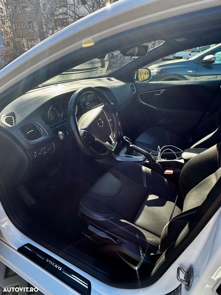 Volvo V40 D3 DRIVe Aut. Momentum - 6