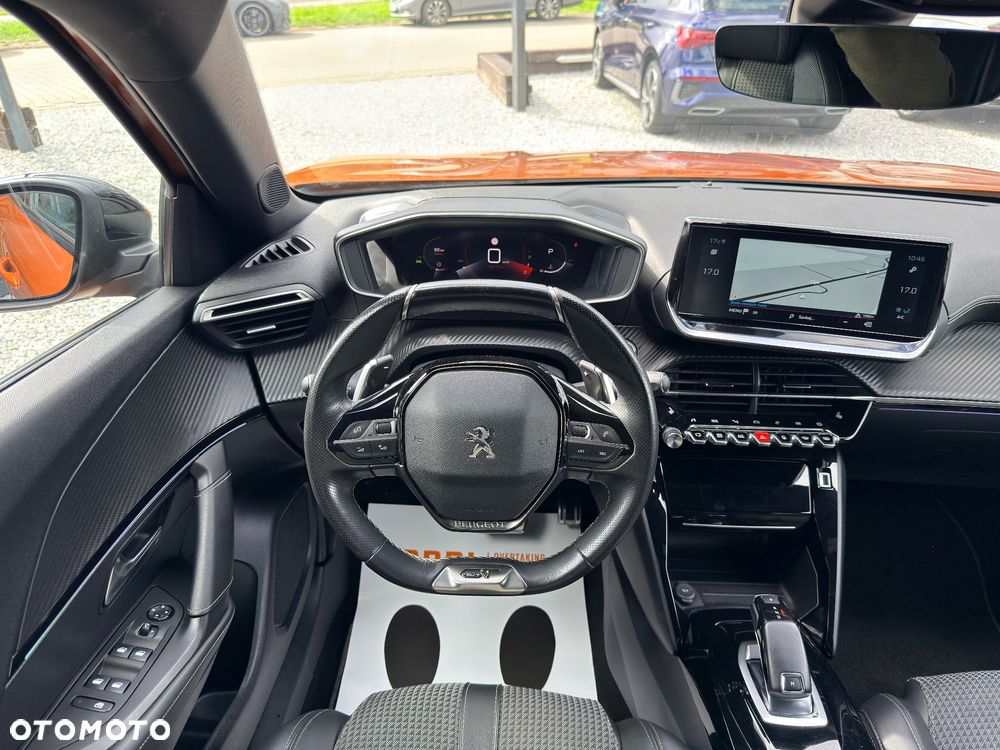 Peugeot 2008 BlueHDi 130 EAT8 GT - 22