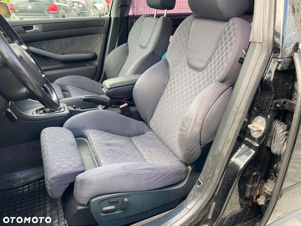 Audi A6 Limousine 2.4 - 6