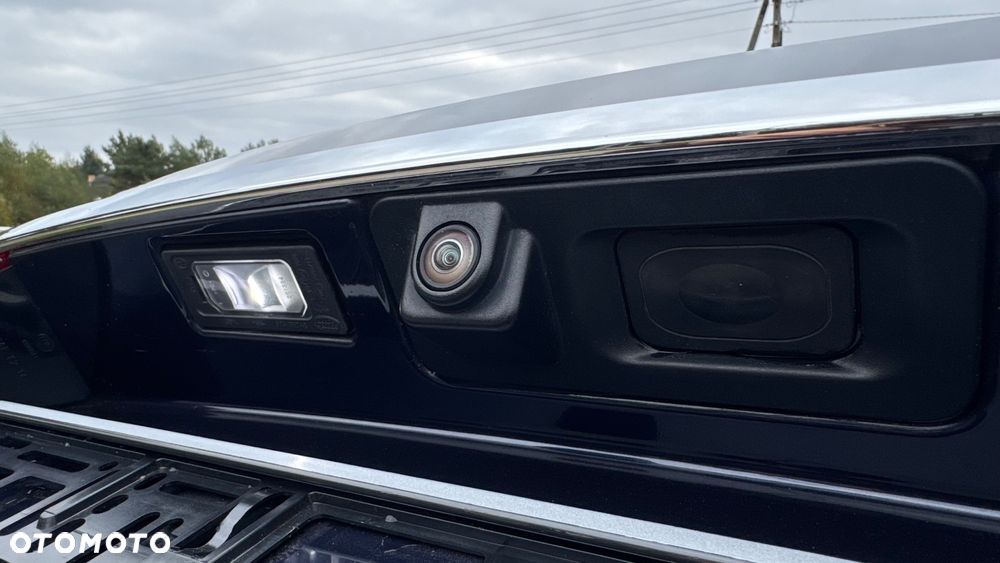 Jaguar XF 25d AWD R-Sport - 30