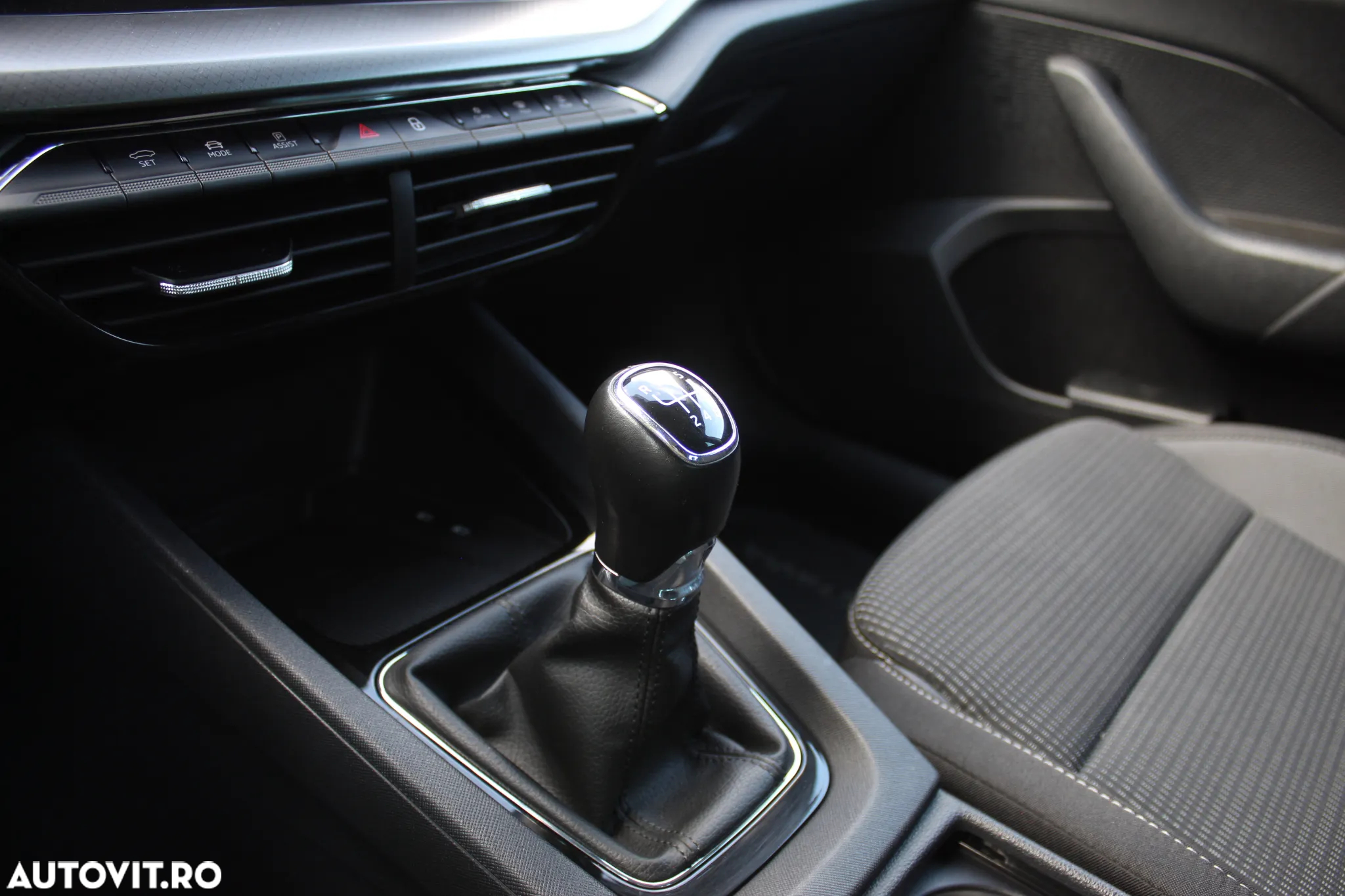 Skoda Octavia 1.5 TSI Ambition - 19