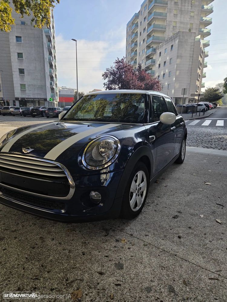 MINI 5 Portas Cooper D - 2