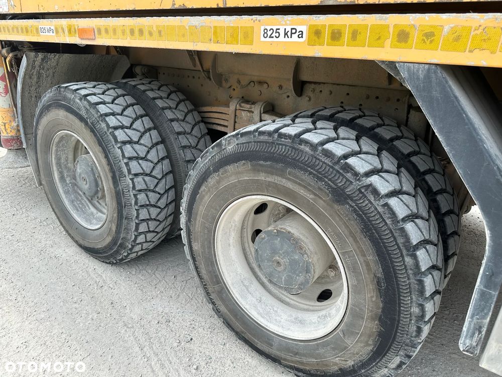 Mercedes-Benz Actros - 5