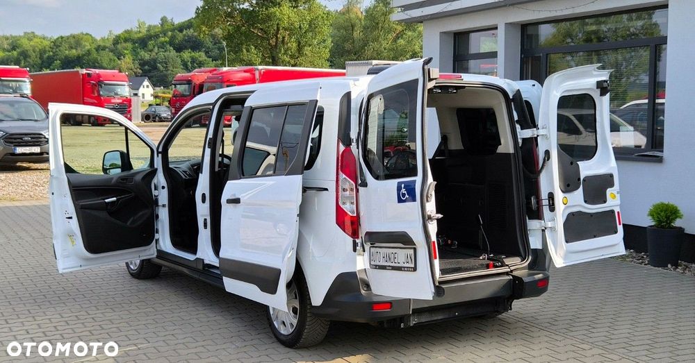 Ford Transit Connect - 19
