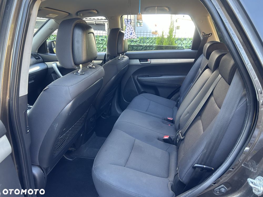 Kia Sorento - 7