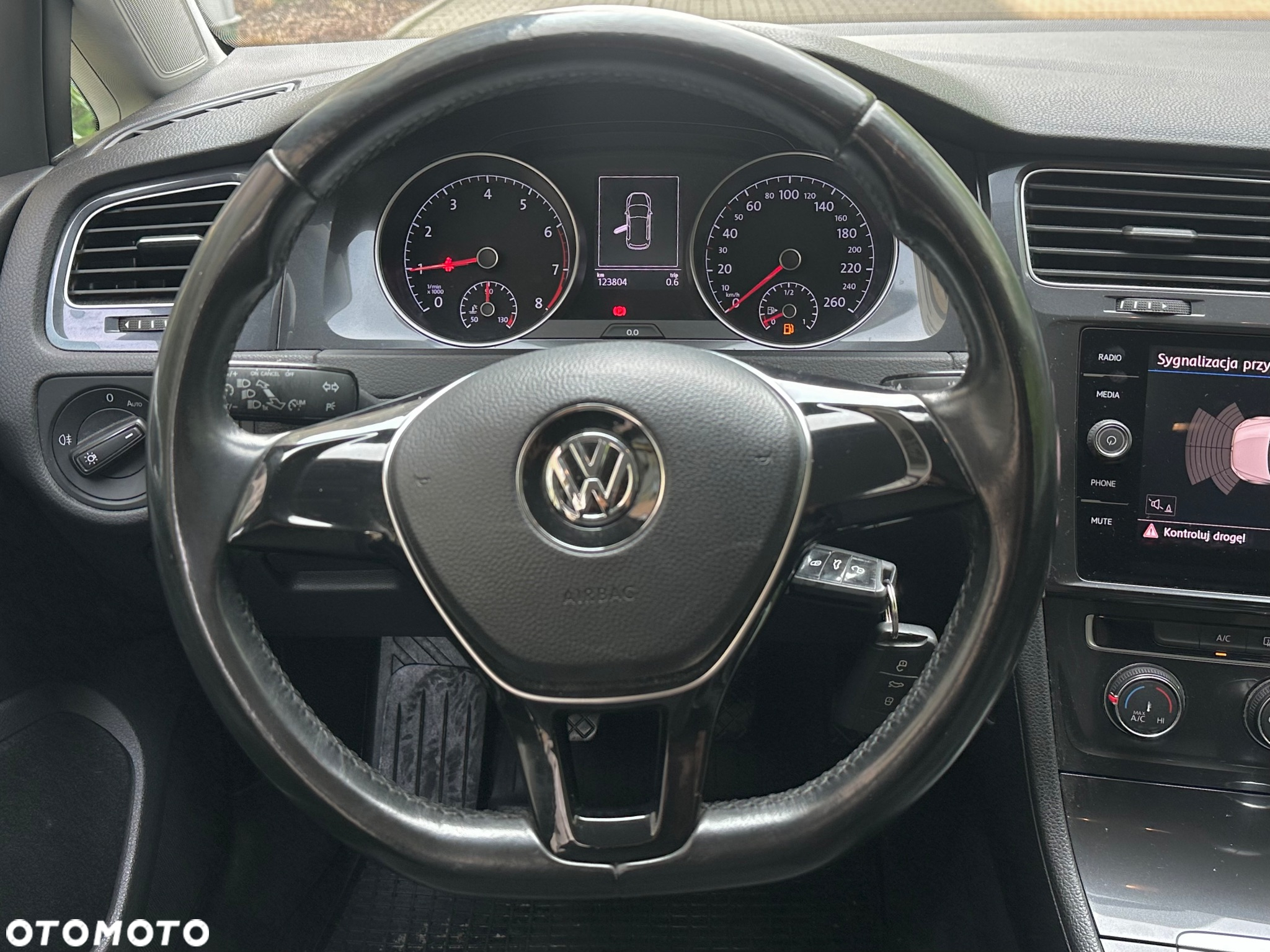 Volkswagen Golf VII 1.0 TSI BMT Trendline - 9
