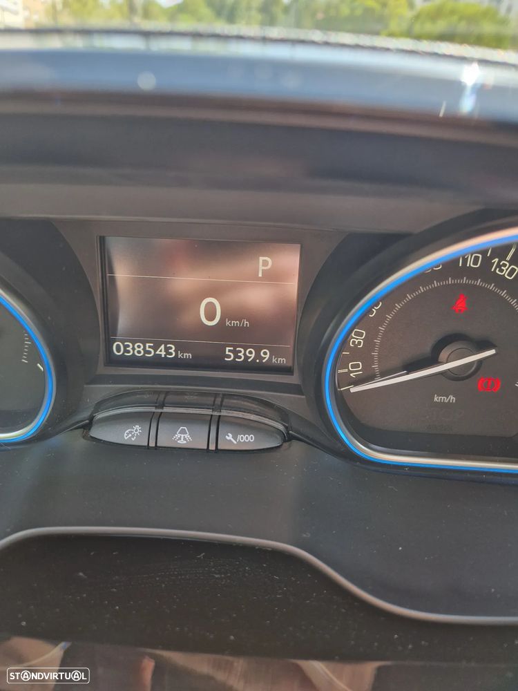 Peugeot 2008 PureTech 110 GPF Stop&Start EAT6 Allure - 9