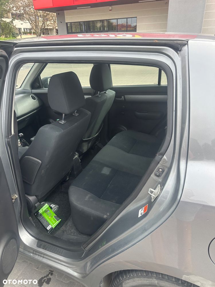 Suzuki Swift 1.3 DDiS GLX / Comfort - 7