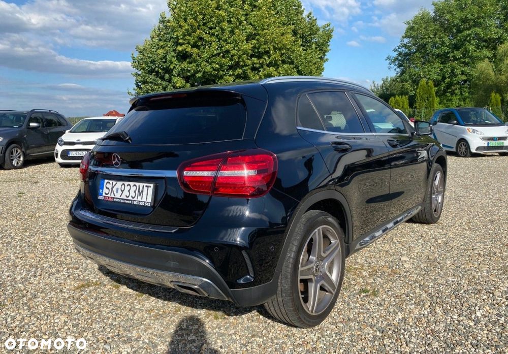 Mercedes-Benz GLA - 7