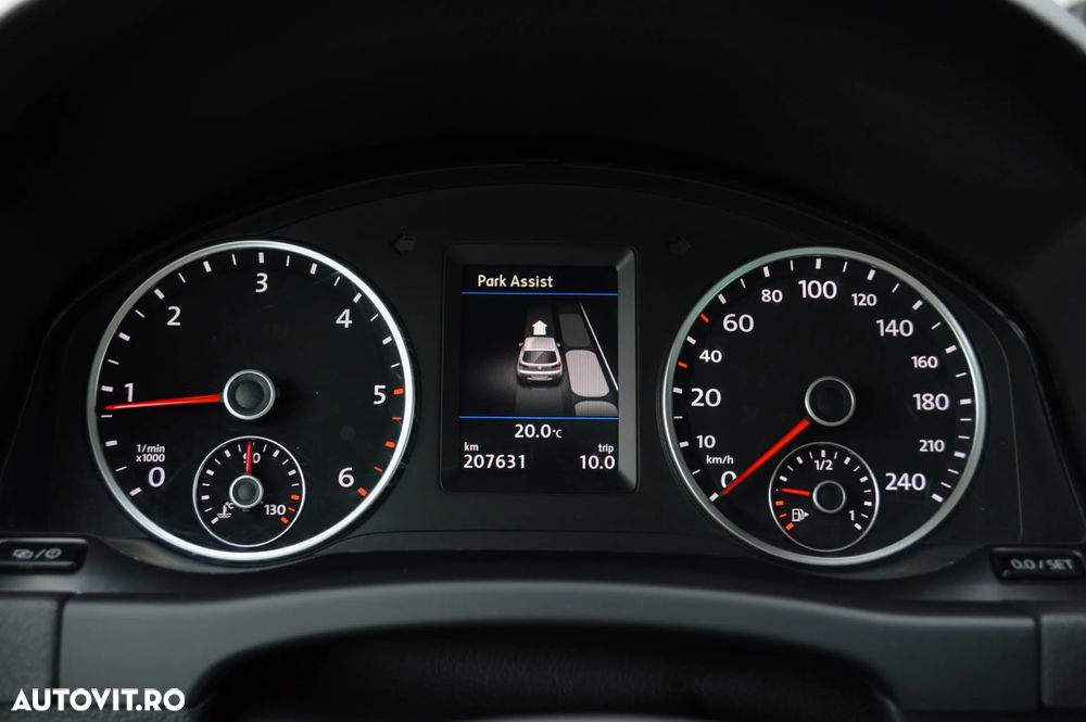Volkswagen Tiguan 2.0 TDI SCR 4MOTION BlueMotion Technology DSG Sport & Style - 10