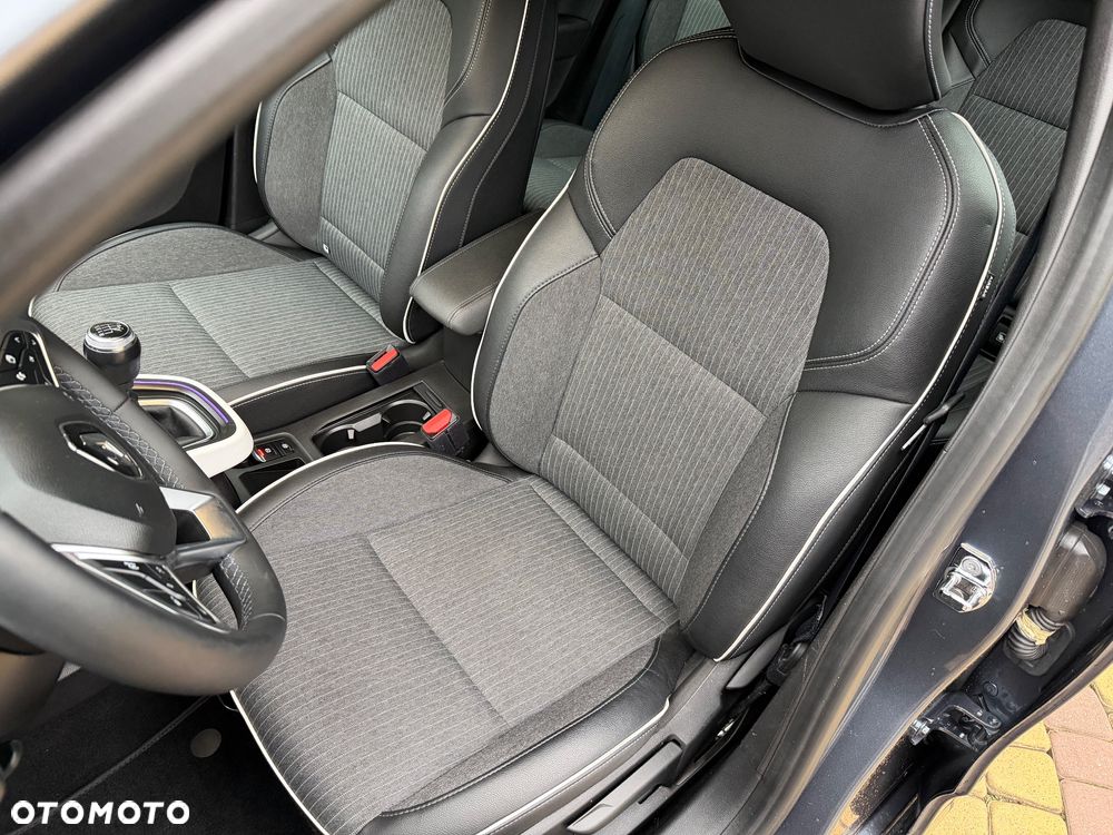 Renault Clio BLUE dCi 100 INTENS - 14