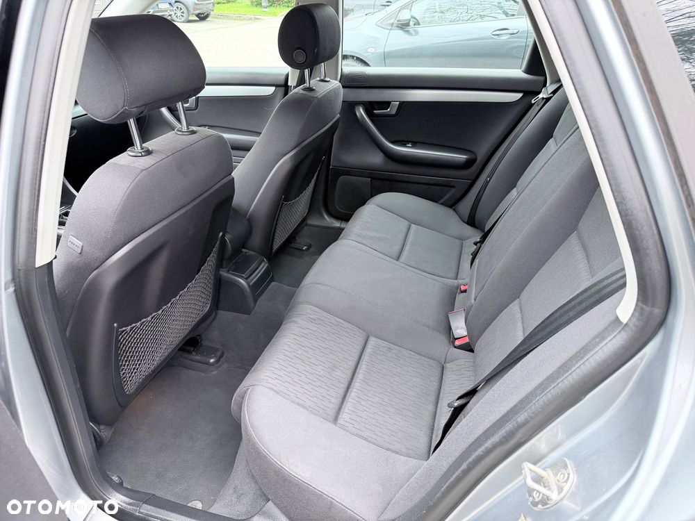 Audi A4 Avant 2.0T FSI Quattro - 9