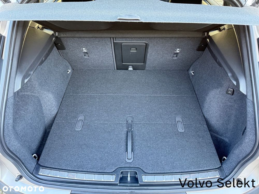 Volvo XC 40 - 30