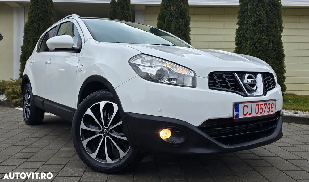 Nissan Qashqai 2.0 DCI 4 x 4 DPF Aut tekna - 2