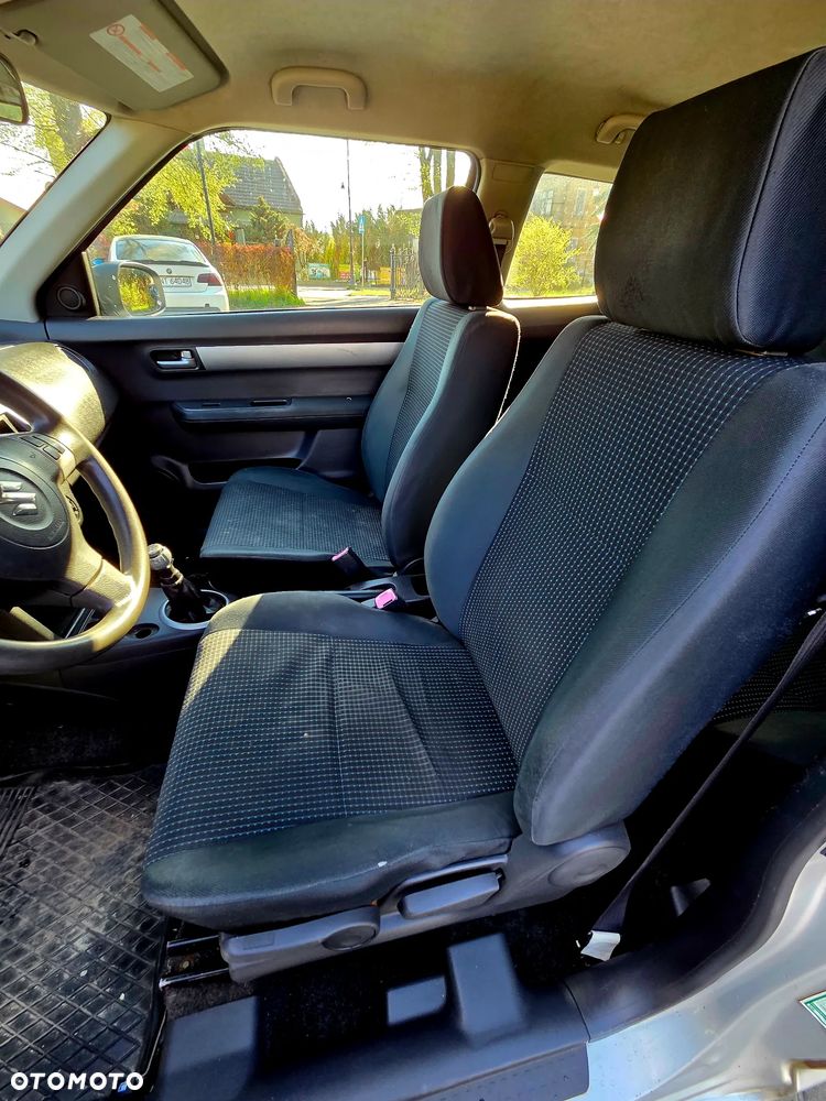 Suzuki Swift 1.3 GC - 10