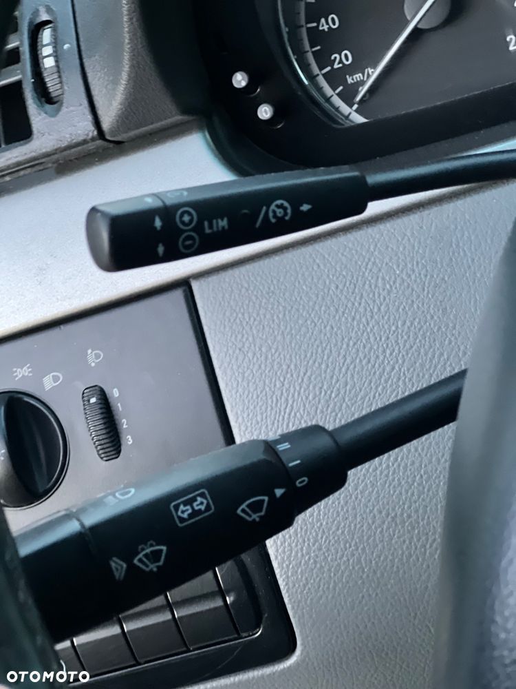 Mercedes-Benz Viano 3.0 CDI kompakt Automatik Trend DPF - 28