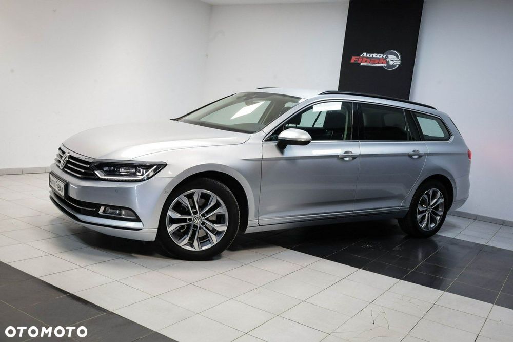 Volkswagen Passat - 2