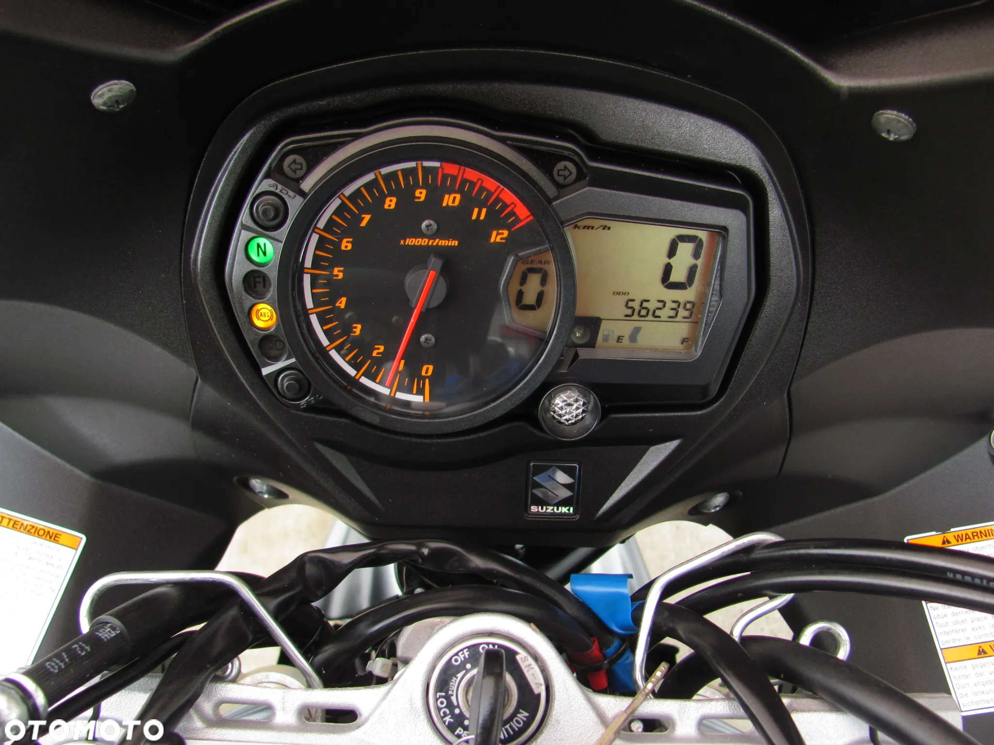 Suzuki GSX - 13