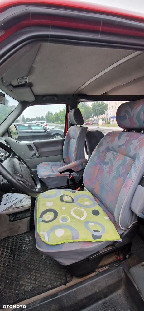Volkswagen Multivan - 17