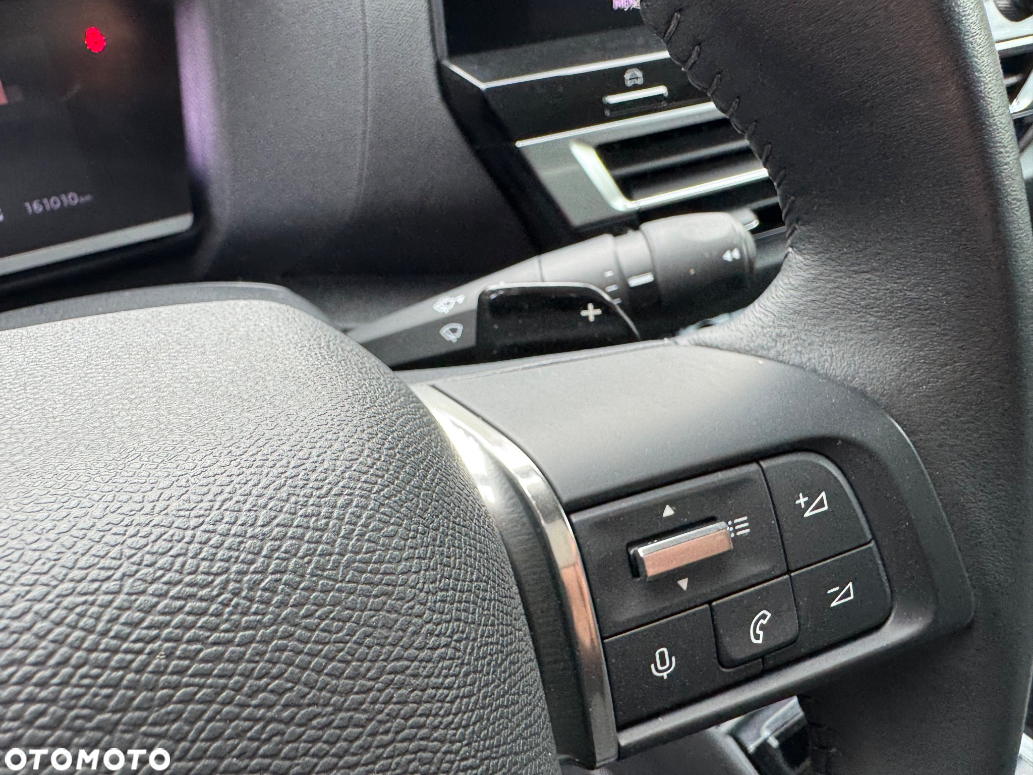 Citroën C4 PureTech 130 Stop&Start EAT8 SHINE - 20