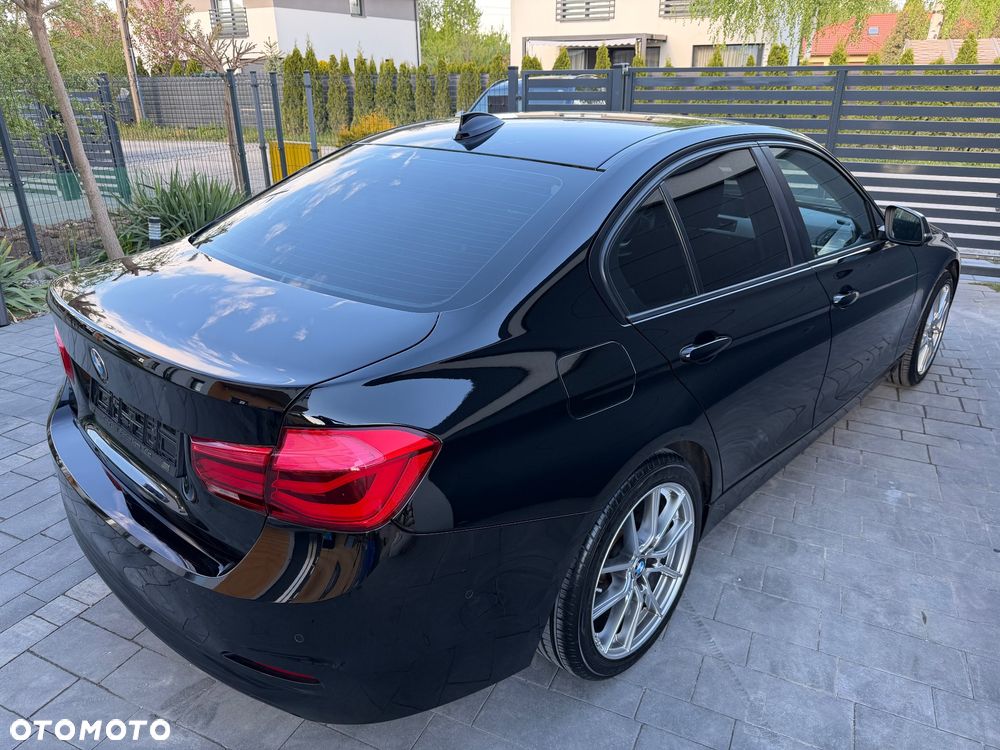 BMW Seria 3 318i GPF Sport Line Shadow - 15