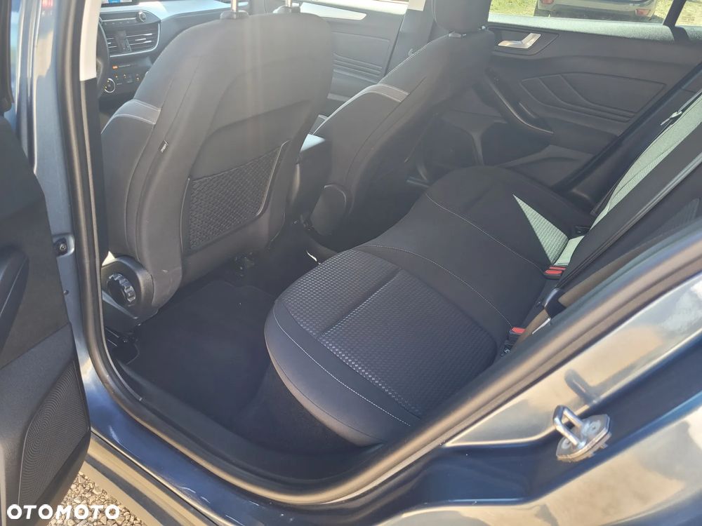 Ford Focus - 13