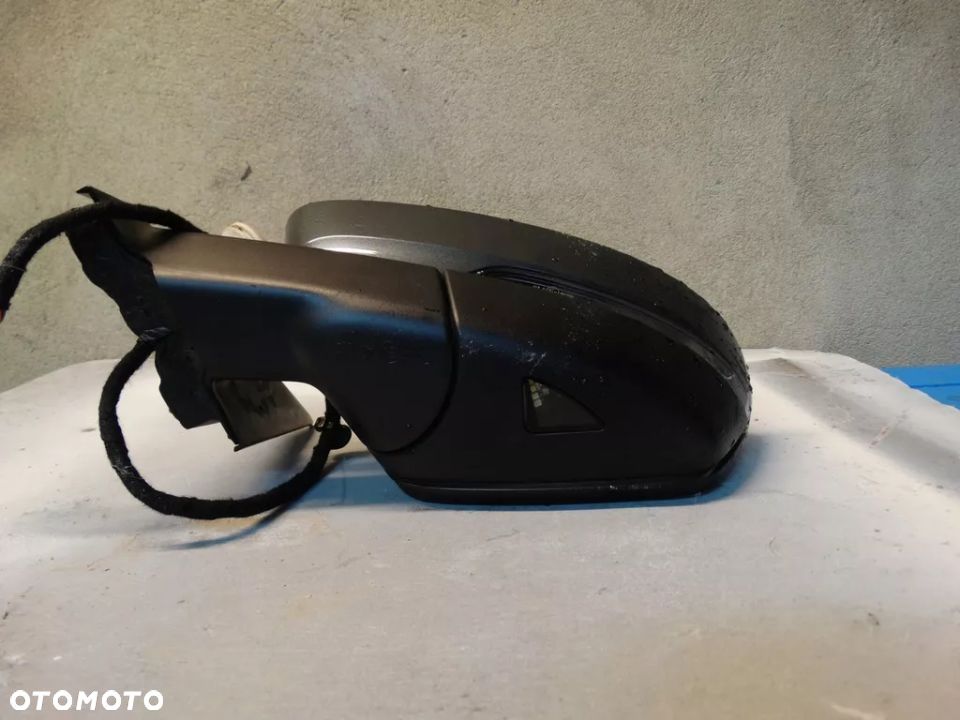 LUSTERKO Lewe  Prawe SKODA KAROQ różne funkcje asystent fotohrom - 5