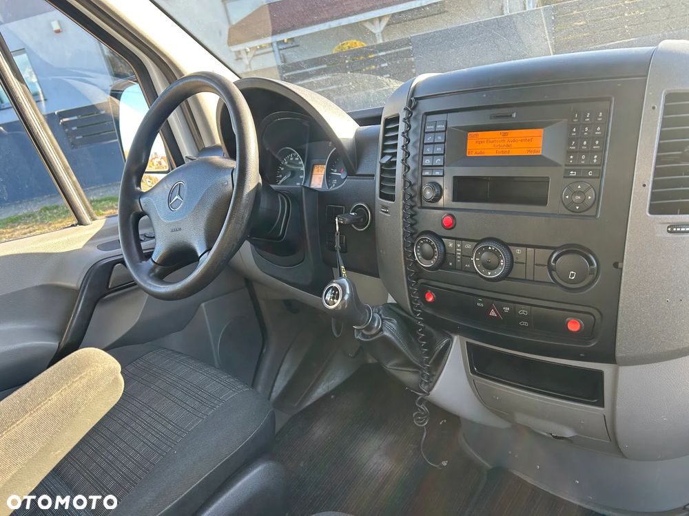 Mercedes-Benz Sprinter - 17