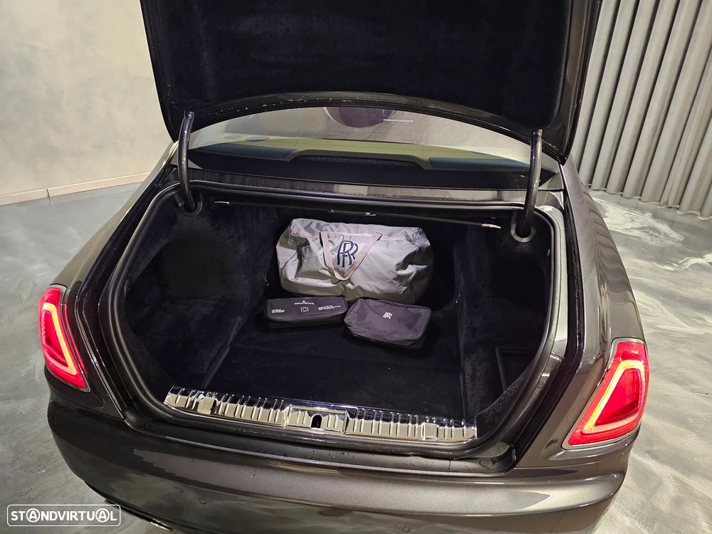 Rolls Royce Ghost - 38