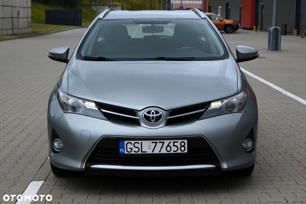 Toyota Auris 1.6 Premium Comfort - 33
