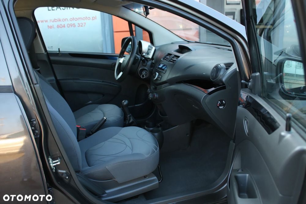 Chevrolet Spark 1.0 Base+ - 21
