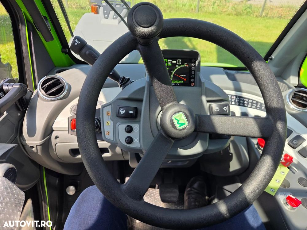 Merlo TF35.7-140, ridica 3,5t la 7m, motor Deutz 140CP, cupa si furci, transmisie 4x4, aer conditionat, Masa operatinala 6800kg, lungime 4,4m, latime 2,3m, produs in ITALIA, garantie 1 an, posibilitate leasing-PROMOTIE 81.900 EUR+Tva - 22
