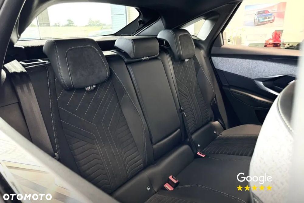 Peugeot 3008 1.2 PureTech mHEV GT Exclusive e-DCS6 - 18