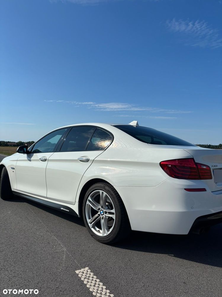 BMW Seria 5 520d xDrive - 5