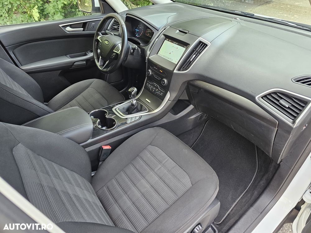 Ford Galaxy - 9