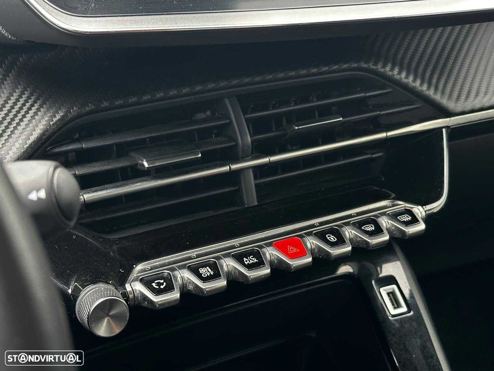 Peugeot 2008 1.2 PureTech Active Pack - 19