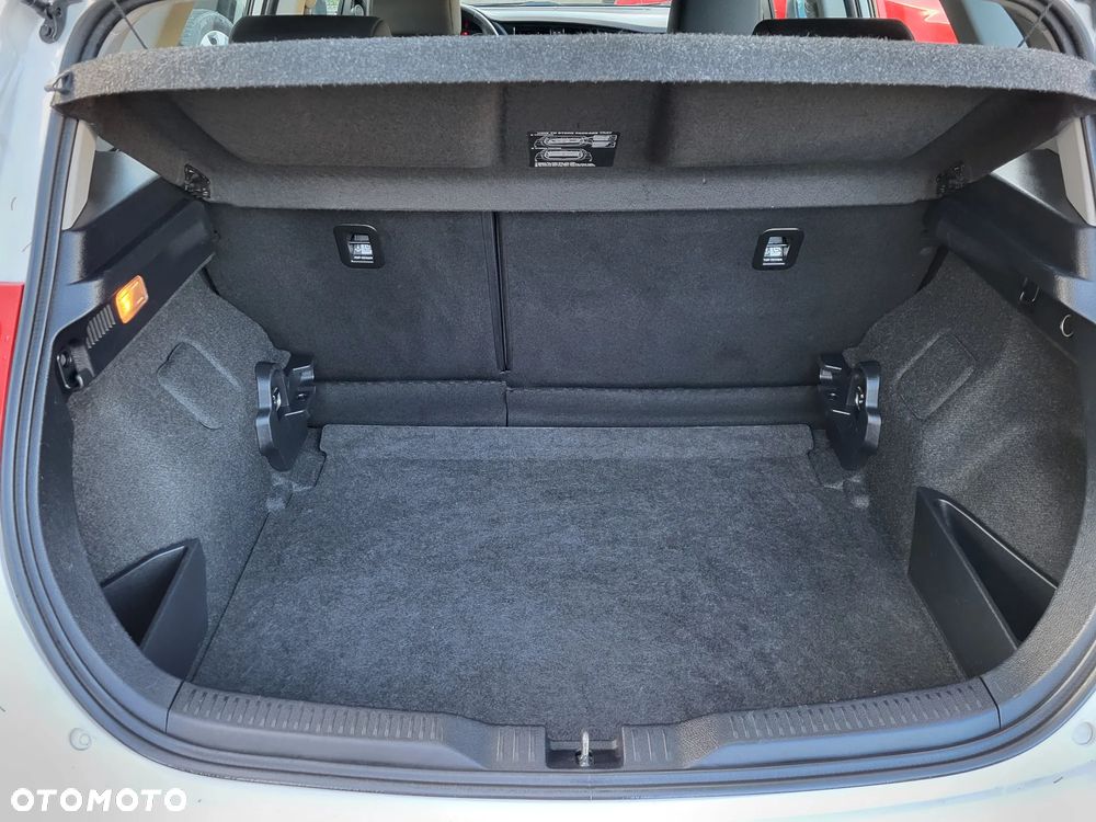 Toyota Auris - 26