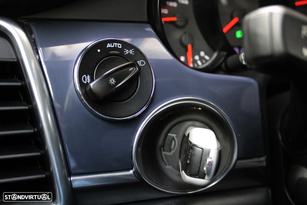 Porsche Panamera 3.0 V6 - 44