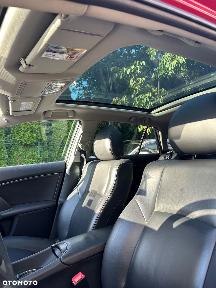 Toyota Avensis 2.0 Premium - 34