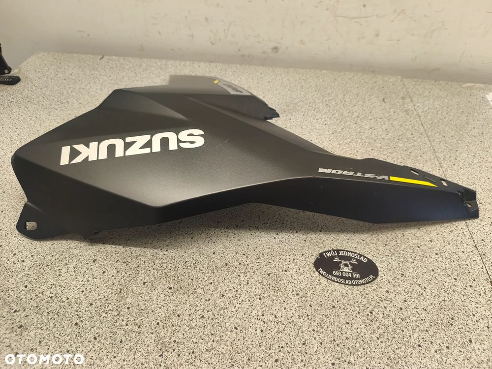 Owiewka, osłona, bok, boczek Suzuki DL800 DL 800 V-Strom DE - 4