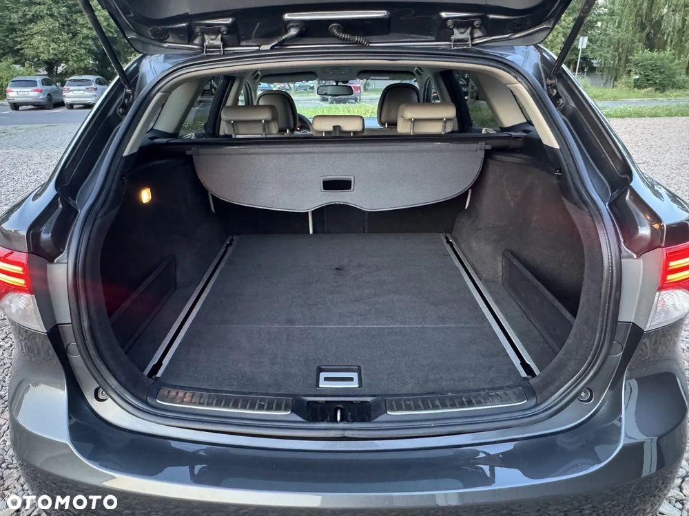 Toyota Avensis - 27