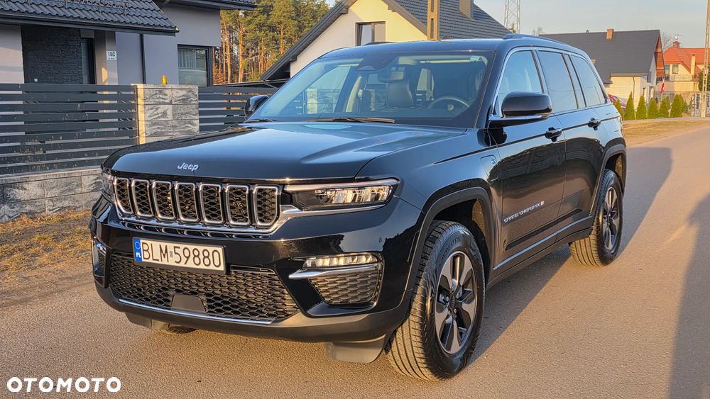 Jeep Grand Cherokee - 1