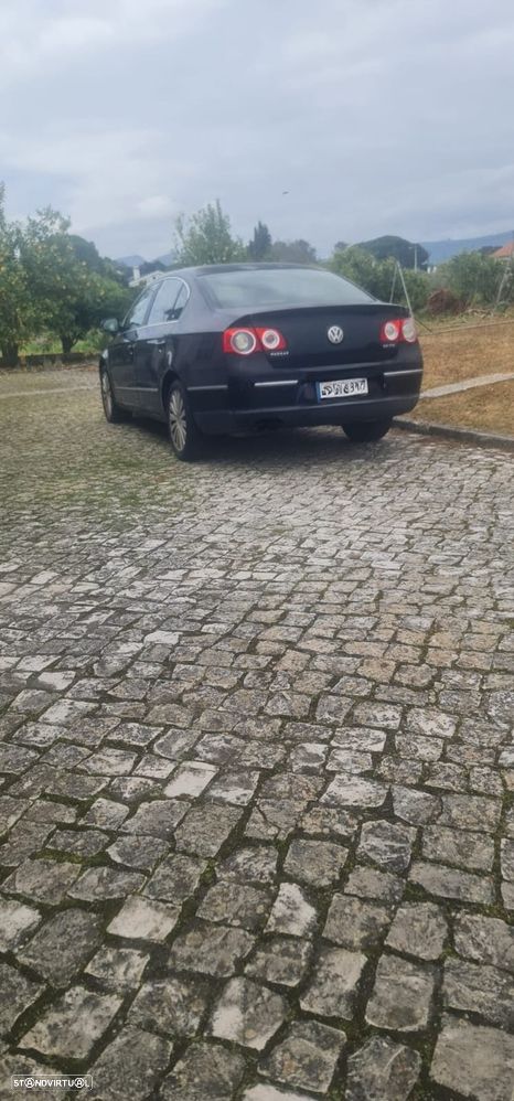 VW Passat 2.0 TDI Highline DSG - 2